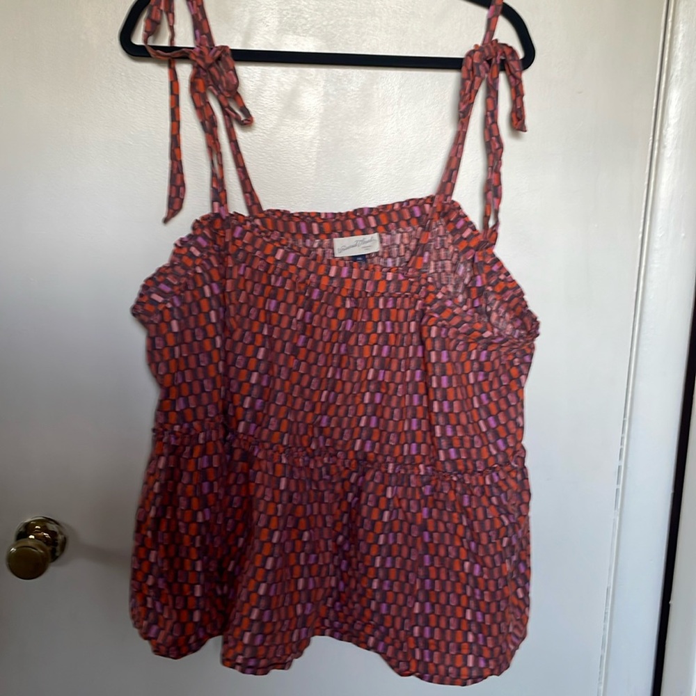 Universal Thread 100% cotton tie halter top. Multicolored. Nice condition. XXL